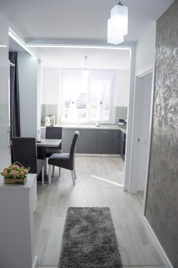Gala Residence in Oradea Exterior foto